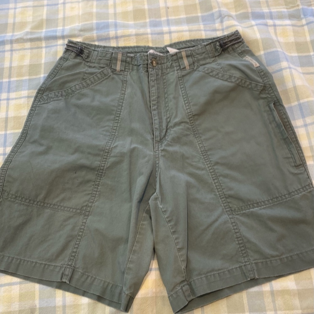 Columbia High Waist Green Shorts Relaxed Fit
